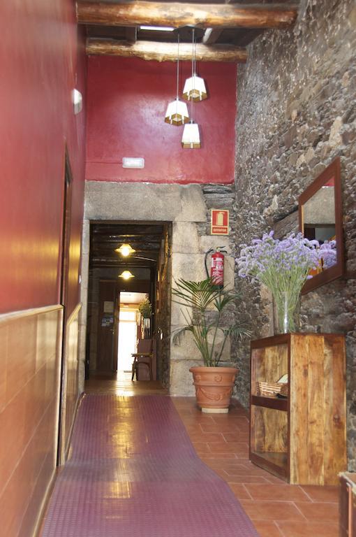 Albergue Los Blasones 사리아루고 외부 사진