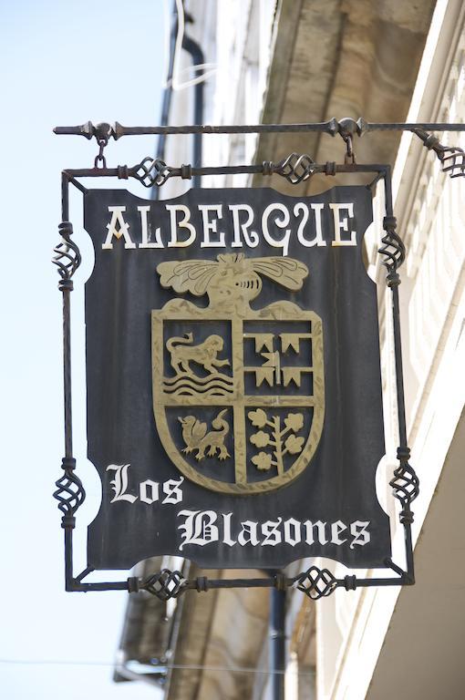 Albergue Los Blasones 사리아루고 외부 사진
