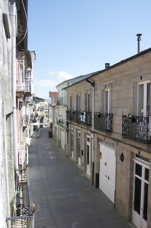 Albergue Los Blasones 사리아루고 외부 사진